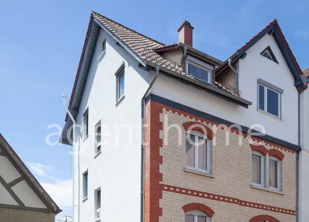 MODERNISIERTES MEHRPARTEIENHAUS IN ZUFFENHAUSEN